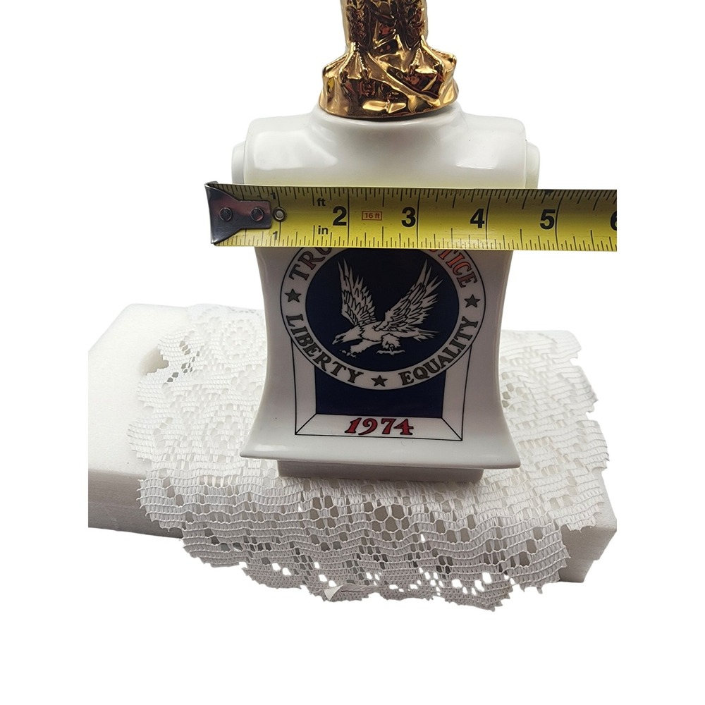 Vintage 1974 Lionstone International Eagle Decanter Truth Justice Liberty White - Picture 8 of 8